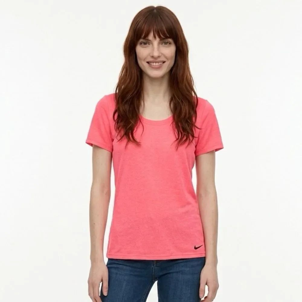 NIKE | Coral Pink Short Sleeve Dri Fit Crewneck Tee Women’s Size Medium